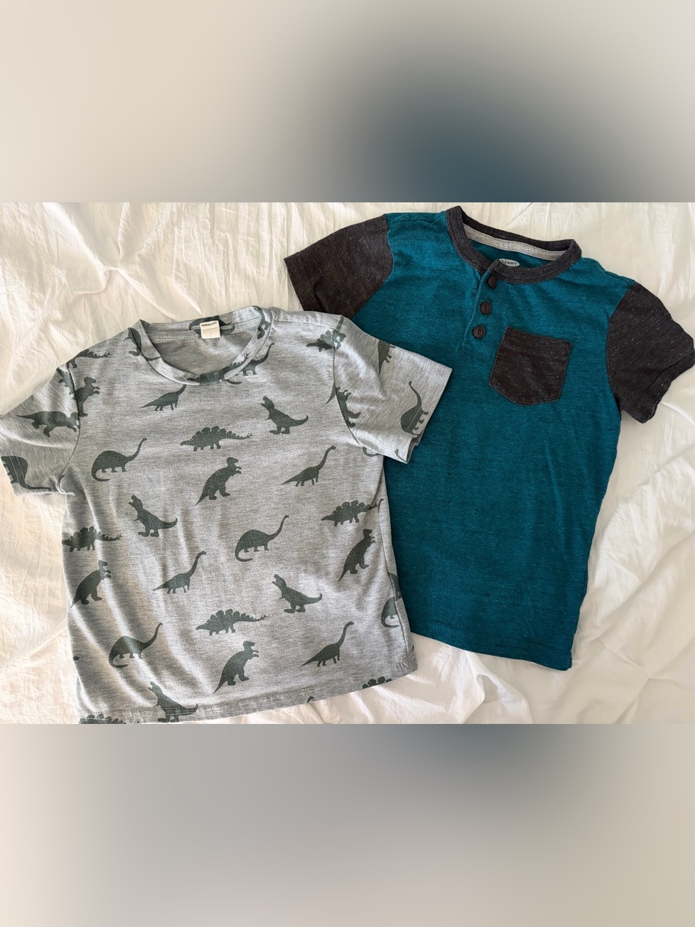 Boys 5T Bundle: SHEIN Gray Dino Print Tee and Teal Henley Set